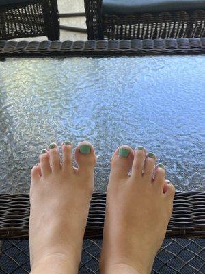 Shellac Pedicure