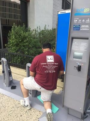 Philly Bike Share installs.