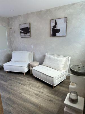 Wellness suite personal lounge