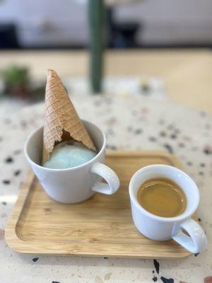 Vanilla lavender affogato