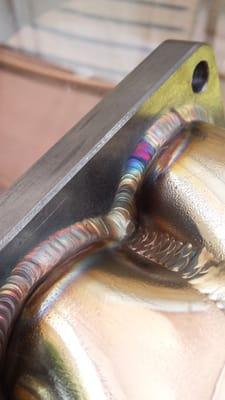 The beautiful welds on my KA24E turbo manfild from Street Faction.