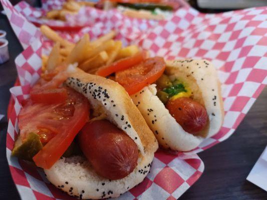 Chicago dog, Skip's