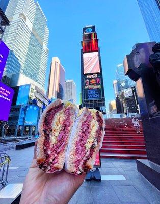 Meet me at Times Square for a Lenwich