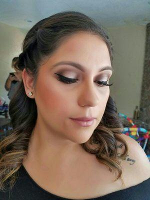 Full face makeup