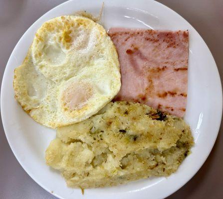 B7 Eggs & Bacon OR Ham