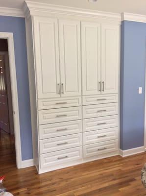 Built-in white unit