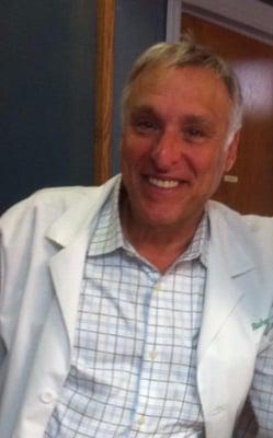 Dr. Ricard Berry is a dermatologist providing services to the Howard Beach, NY and surrounding areas.