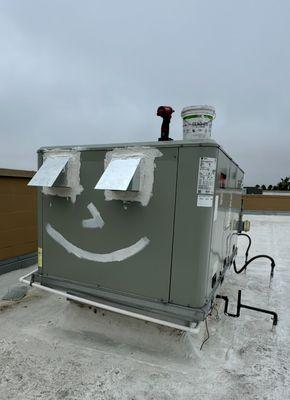 It's Monday, and even this unit is  smiling! We're just a call away at 949-482-2911!