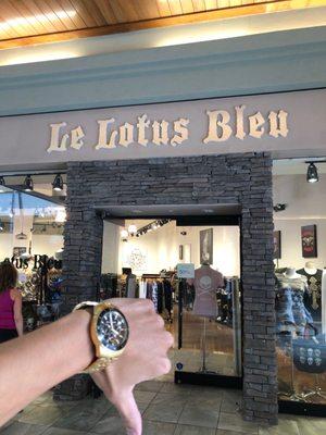 Le Lotus Bleu