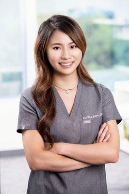 Meet Dr. Eunice Kim, lead endodontist at RCT North Potomac!

Dr. Kim's highly rated by patients and is fluent in Korean.