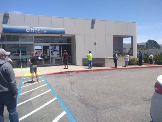 Lines at Citibank