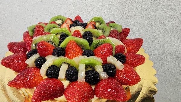 Fresh Fruit Tart with Vanilla Custard