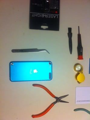 iPhone-Samsung-LG Smartphones Repairs