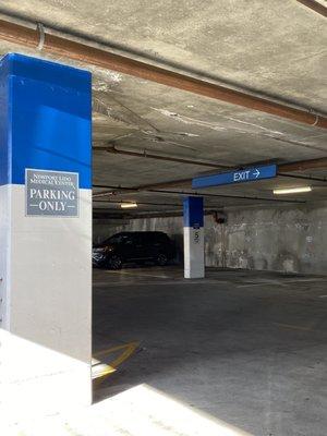 Parking garage