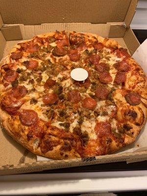 Meat Lover 's Pizza (plus extra ;) )