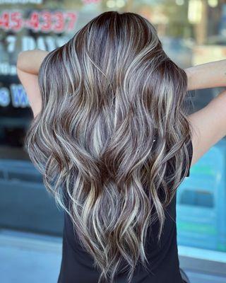 Balayage ash blonde ‍