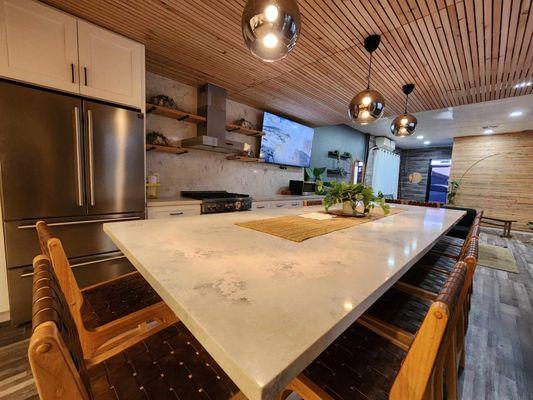 Kitchen with elegant quartz countertops