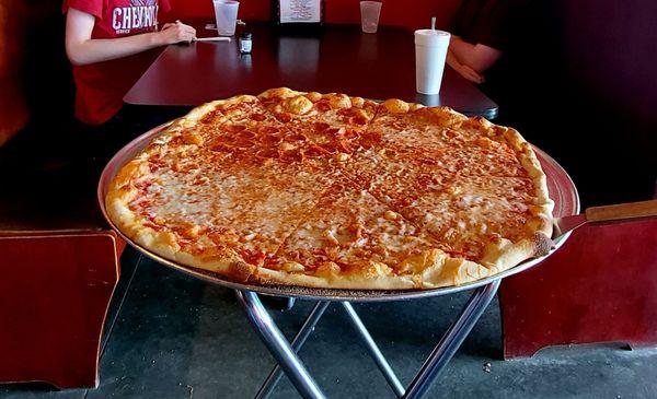 30" Giant Cheese Pizza