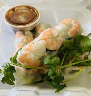 Shrimp rolls with peanut sauce