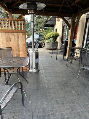 Outdoor seating, entrance and drive through line