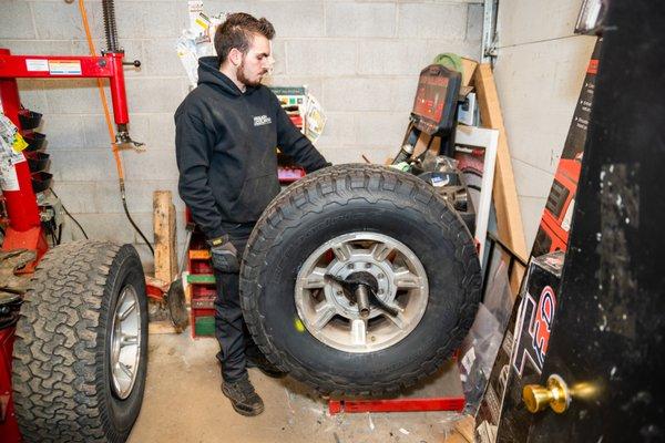 Halleen's Automotive and Accessory Store