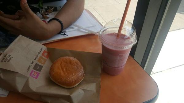 Jelly donut and wild berry smoothie