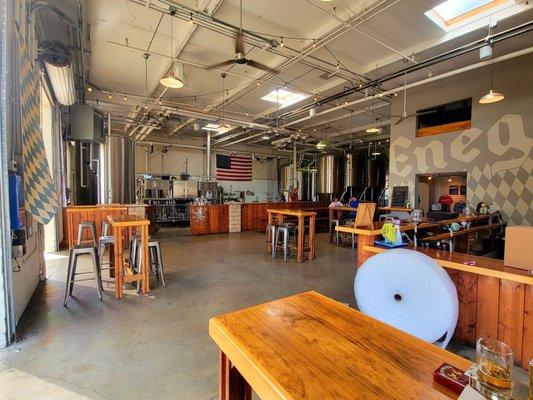 Interior (09/01/21). @EnegrenBrewing #Moorpark #CraftBeer #GermanBeer #DrinkPorn