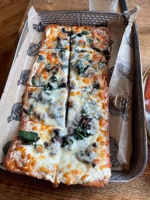 Mushroom flatbread- crispy bottom and cheesy