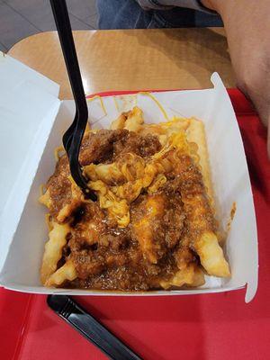 Chili fries