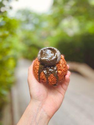 Black Sesame Walnut Cream Puff