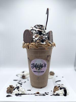 Peanut Butter Lovers Masterpiece Shake