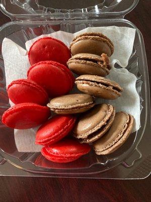 Strawberry and Chocolate Macaroons