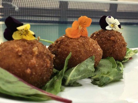 Salmon croquettes