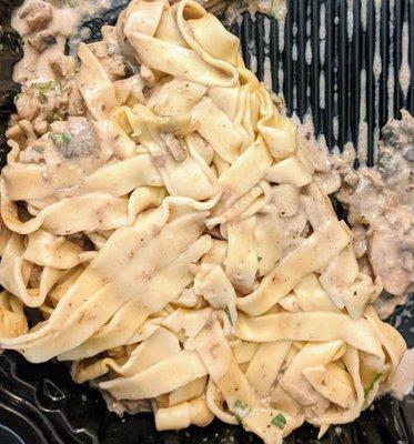 Disgusting "fresh" tagliatelle with truffle and porcini mushrooms