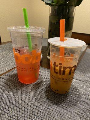 Hibiscus berry iced tea & Thai tea with Bobba, Delicious!!!