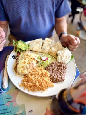 combination plate with chile relleno & quesadilla