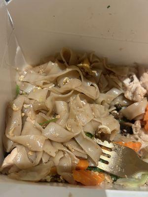 I ordered pad see ew with chicken and there is a hair in it. Not only that but there's no seasoning or spice and the chicken is tasteless.