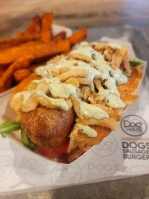 Veggie dog n Sweet Potato Fries. EXCELLENT!