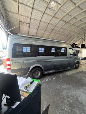 MERCEDEZ BENZ SPRINTER