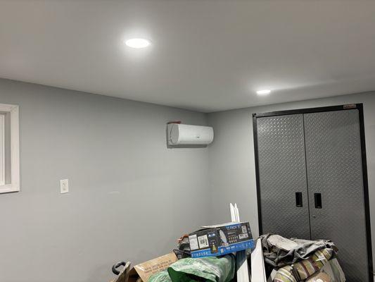 Mini split wall mount ac/heat