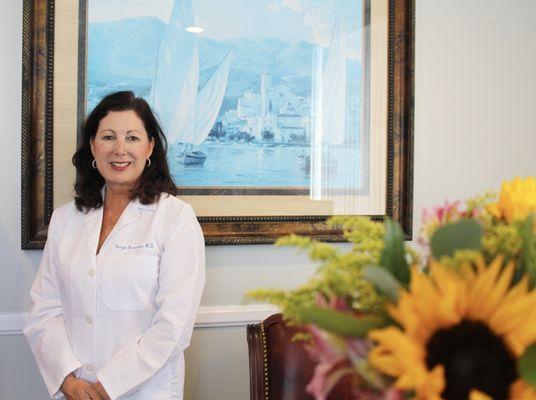 Meet Dr. Tanya Foreman, Board Certified Dermatologist with 23 years of experience.