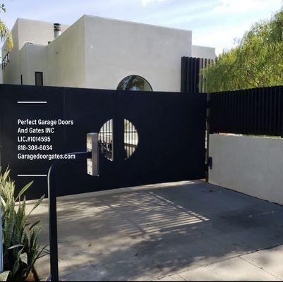 New Custom Double Swing Gate With  a Solid Look Design Powder Coated Flat Black