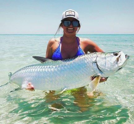 Moments like this is what keeps you waking up everyday! @alyssahalleyy had only one goal and that was to jump/land her first Tarpon. Bucket