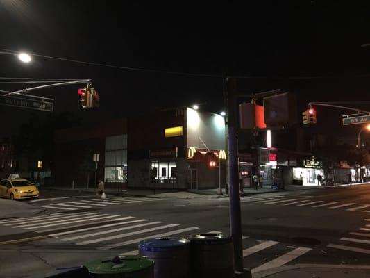 This is the cross street located by the courthouse