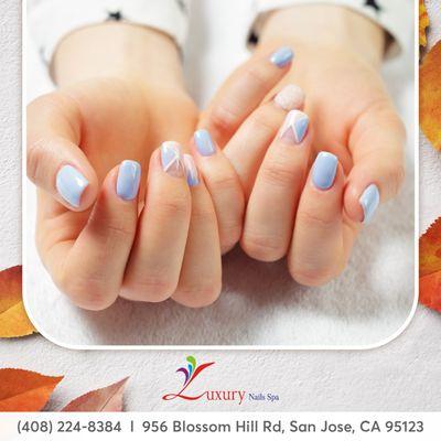 Get your nails ready for Thanksgiving with our stunning nail polish hues, blending warmth and elegance for the perfect holiday touch.