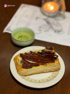 Balsamic glazed carrot tarte (From Scratch Caz collab) paired with Milk Oolong