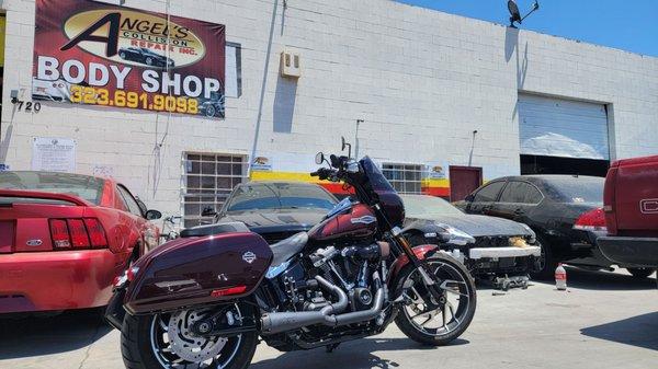 Great job color matching my fairing and saddle bags on my 2018 Harley Davidson Sport Glide.