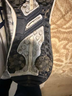 Golf shoes