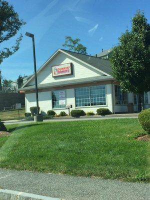 Marlborough Dunkin Donuts -- 199 Lakeside Avenue / Route 20, Marlborough              Storefront