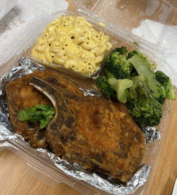 Pork Chops with Mac and Cheese and broccoli